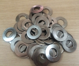 Long đền phẳng inox